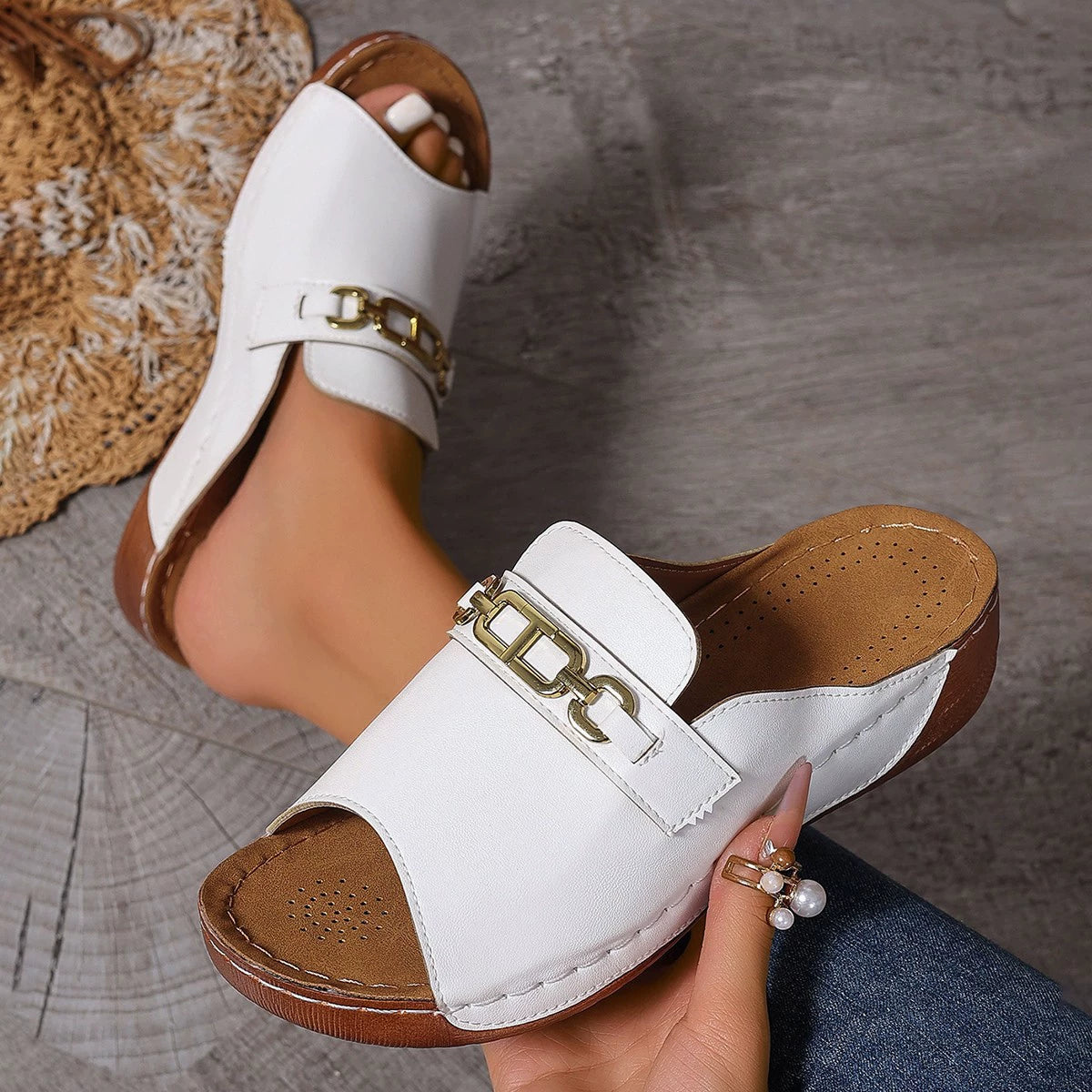 👡【36-43】🔥Talpă moale, sandale cu pană confortabile și anti-alunecare 💥