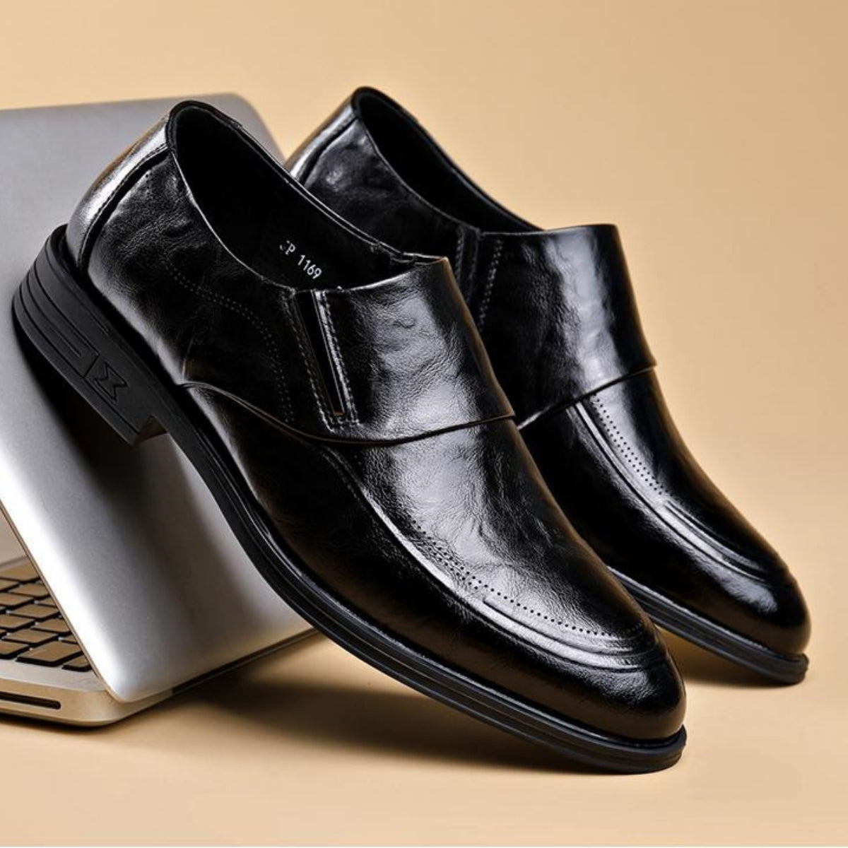 ✨🔥【38-44】Męskie buty biznesowe w stylu brytyjskim z miękkiej skóry ✅miękka skóra ✅oddychające ✅miękka podeszwa ✅codzienne