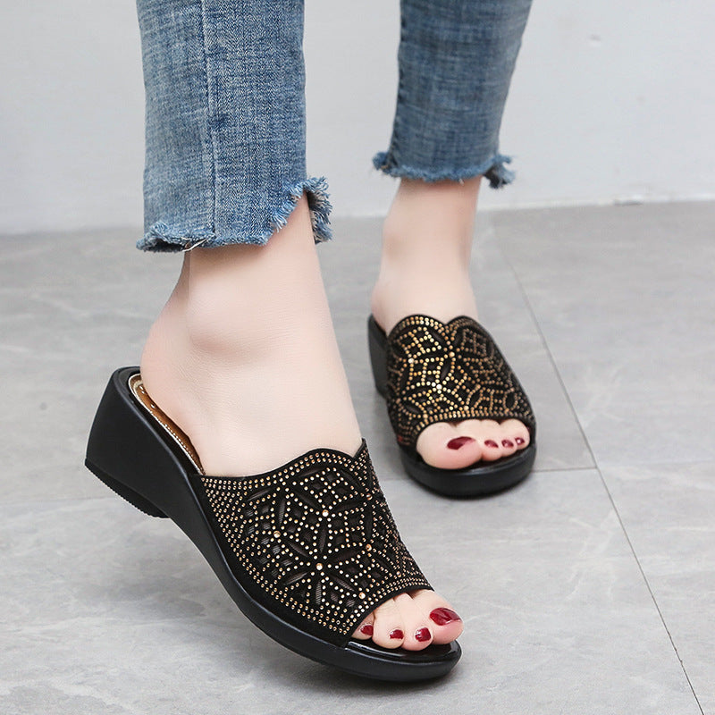 【Reducere pe timp limitat】👡【35-42】Papuci papuci antiderapanti confortabili de vara pentru femei. Se potrivește piciorului elegant și confortabil.