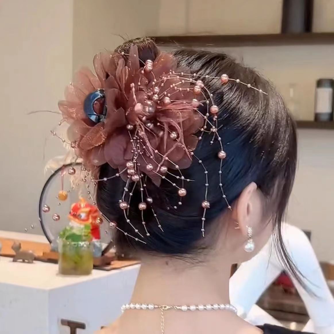 🔥【Reduce la limita inferioară】【🦋2025 accesorii pentru femei】În ceea ce privește cuplul care vrea să cumpere o floare ieftină cu un lichid proaspăt curgător