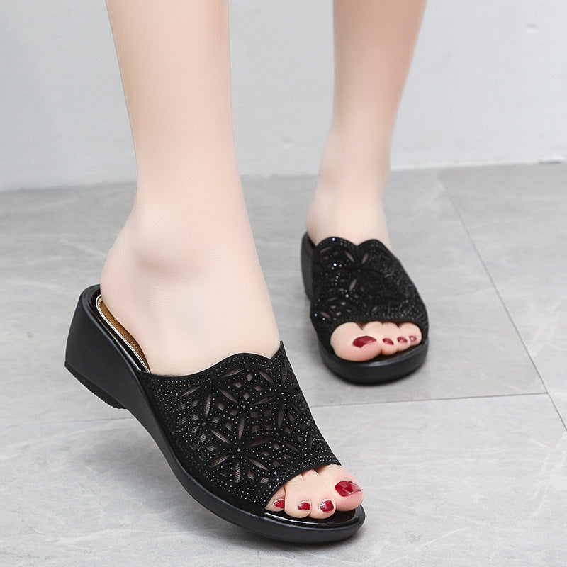 【Reducere pe timp limitat】👡【35-42】Papuci papuci antiderapanti confortabili de vara pentru femei. Se potrivește piciorului elegant și confortabil.