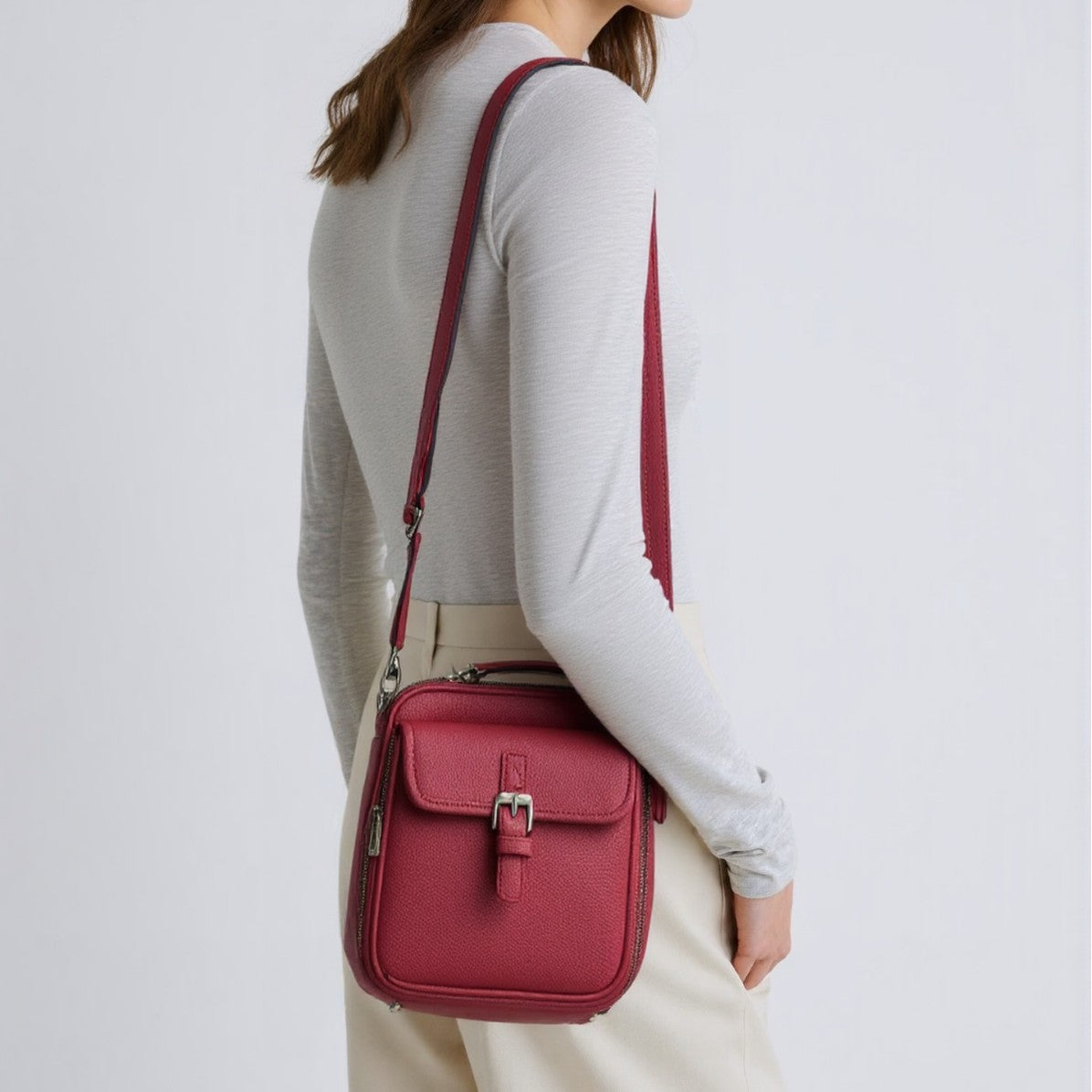 🏆【🔥Žhavý prodej】👜Nová kožená retro ležérní univerzální malá kabelka přes rameno/crossbody