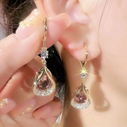 ✨️【50%OFF】 💎【Juego de 3 piezas】Elegantes y sofisticados pendientes magnéticos geométricos en forma de lágrima con circonitas ojo de gato.