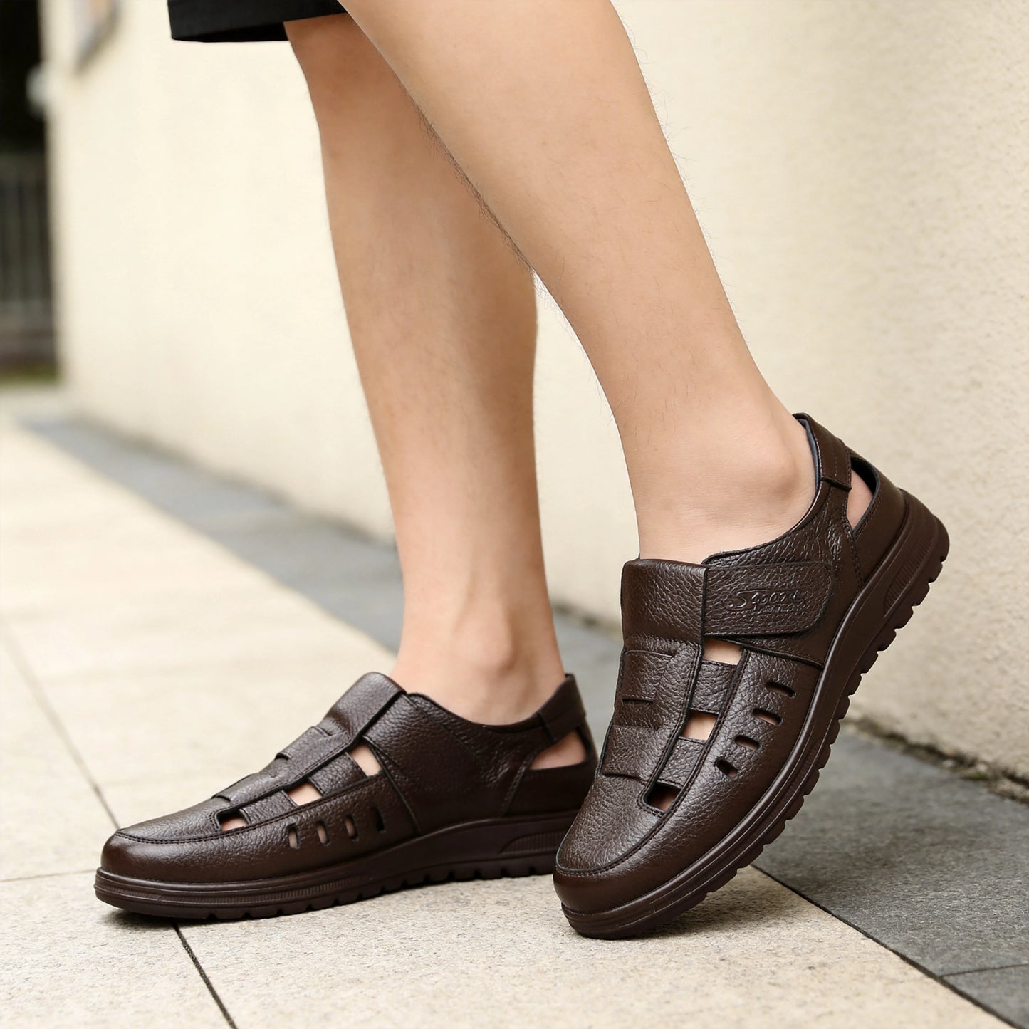 【39-45】👞Sandalias casuales antideslizantes de cuero genuino transpirables con diseño calado para hombre, colección verano 2026