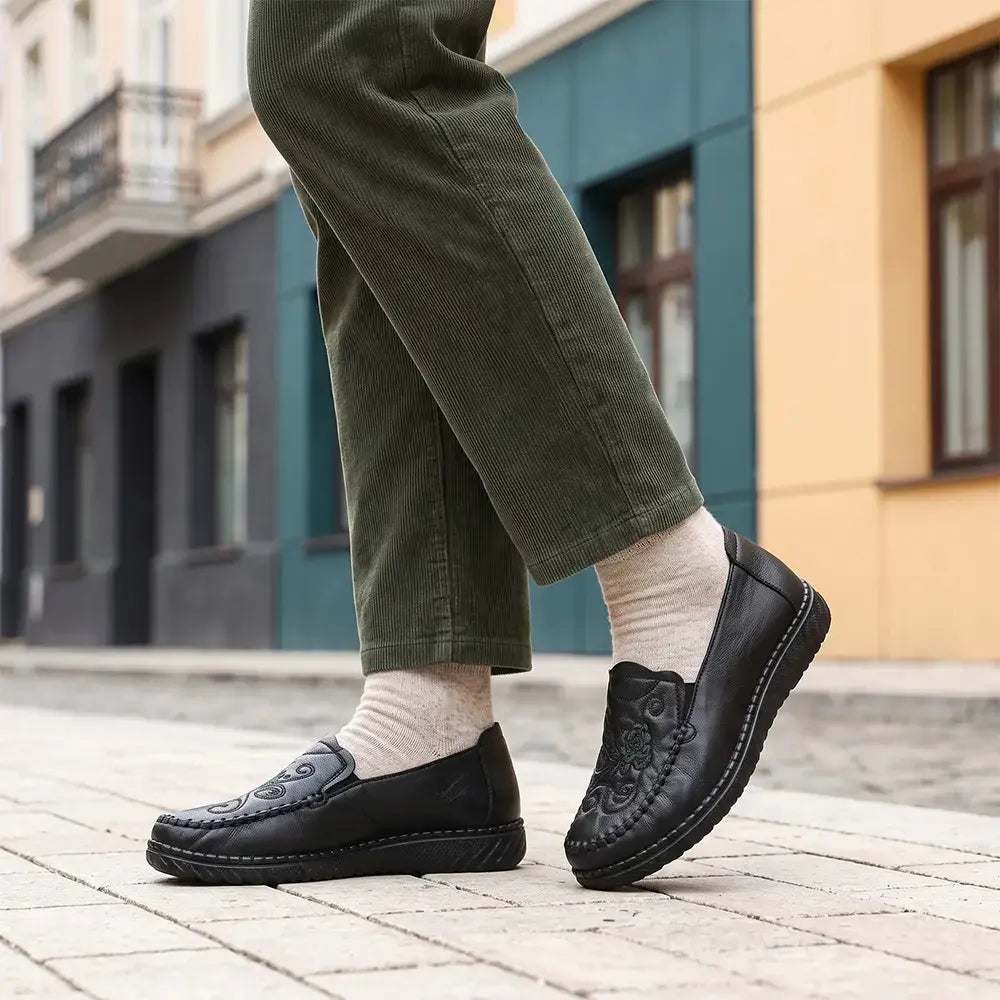 🌸Zapatos planos sin cordones con bordado y suela suave para mujer: calzado transpirable, antideslizante y cómodo para caminar, ideal para personas mayores.