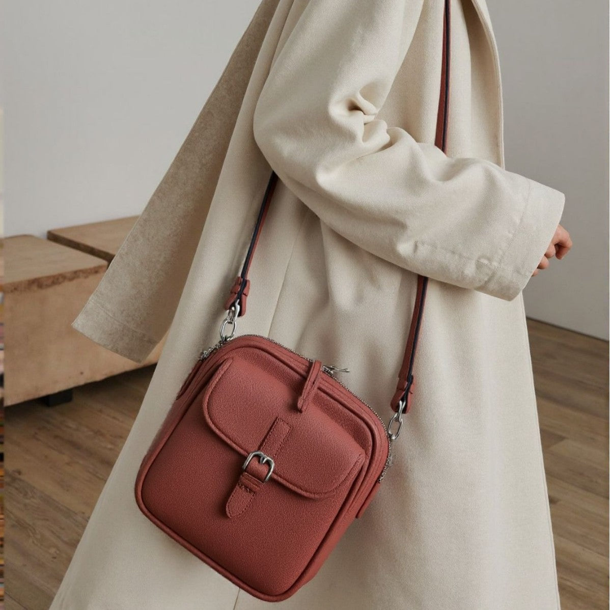 🏆【🔥Žhavý prodej】👜Nová kožená retro ležérní univerzální malá kabelka přes rameno/crossbody