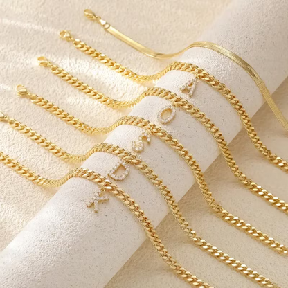 📿✨ Collar con inicial: ¡resistente al agua, hipoalergénico, regalo perfecto
