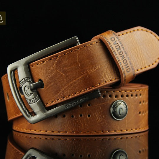 💫【Kúpte 1 a dostanete 1 zadarmo】Špičkový pánsky retro opasok, riflový opasok s prackou z pravej kože, jednoduchá a módna pracka, výberová jednovrstvová hovädzia koža, pevná a odolná