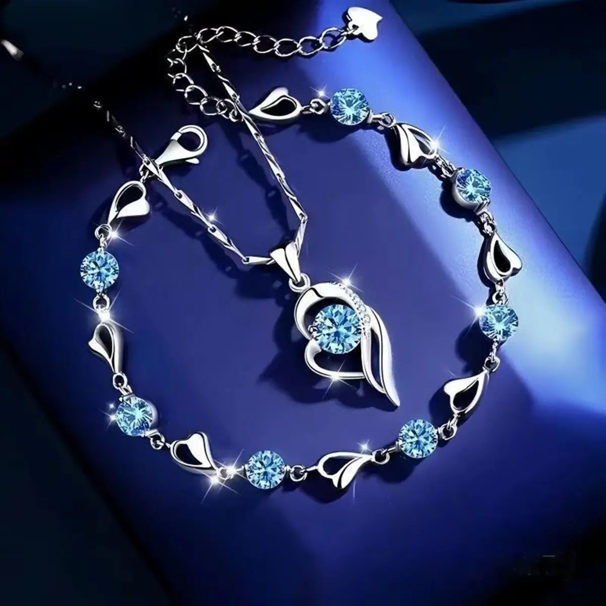 ✨✨【Kupite jedan, dobijte jedan gratis】💎💎Komplet narukvice i ogrlice od 925 srebra s motivom oceanskog srca