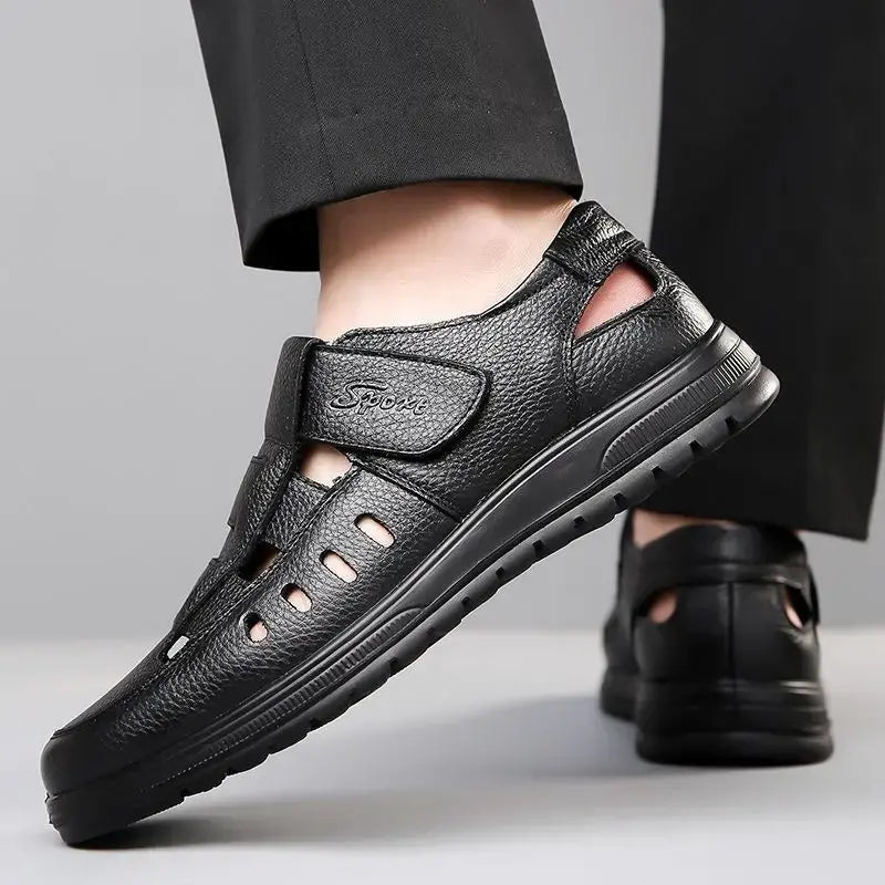 【39-45】👞Sandalias casuales antideslizantes de cuero genuino transpirables con diseño calado para hombre, colección verano 2026