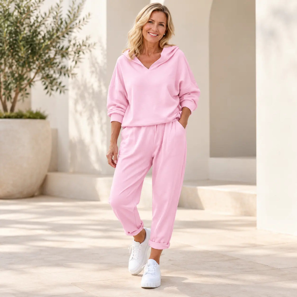 😍💕【S-3XL】Conjunto de sudadera con capucha y pantalones informales para mujer