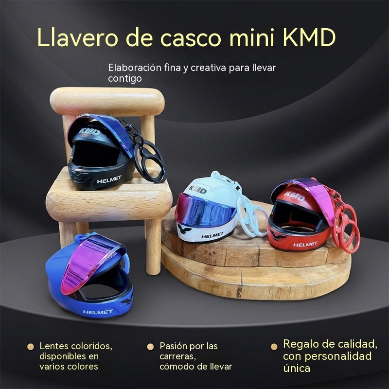 ¡Compra 1 y llévate 1 gratis 🔥🔥 Divertido llavero con forma de mini casco de motocicleta.