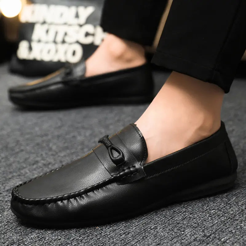 🔥🔥🥿 Zapatos casuales de piel de corte bajo para hombre, versátiles y transpirables, con suelas suaves y antideslizantes.