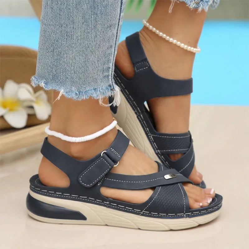 👡 Ljetne sportske sandale s laganom platformom – prianjanje poput ježa, mekani potplat s amortizacijom i udobnost većih veličina 👟✨